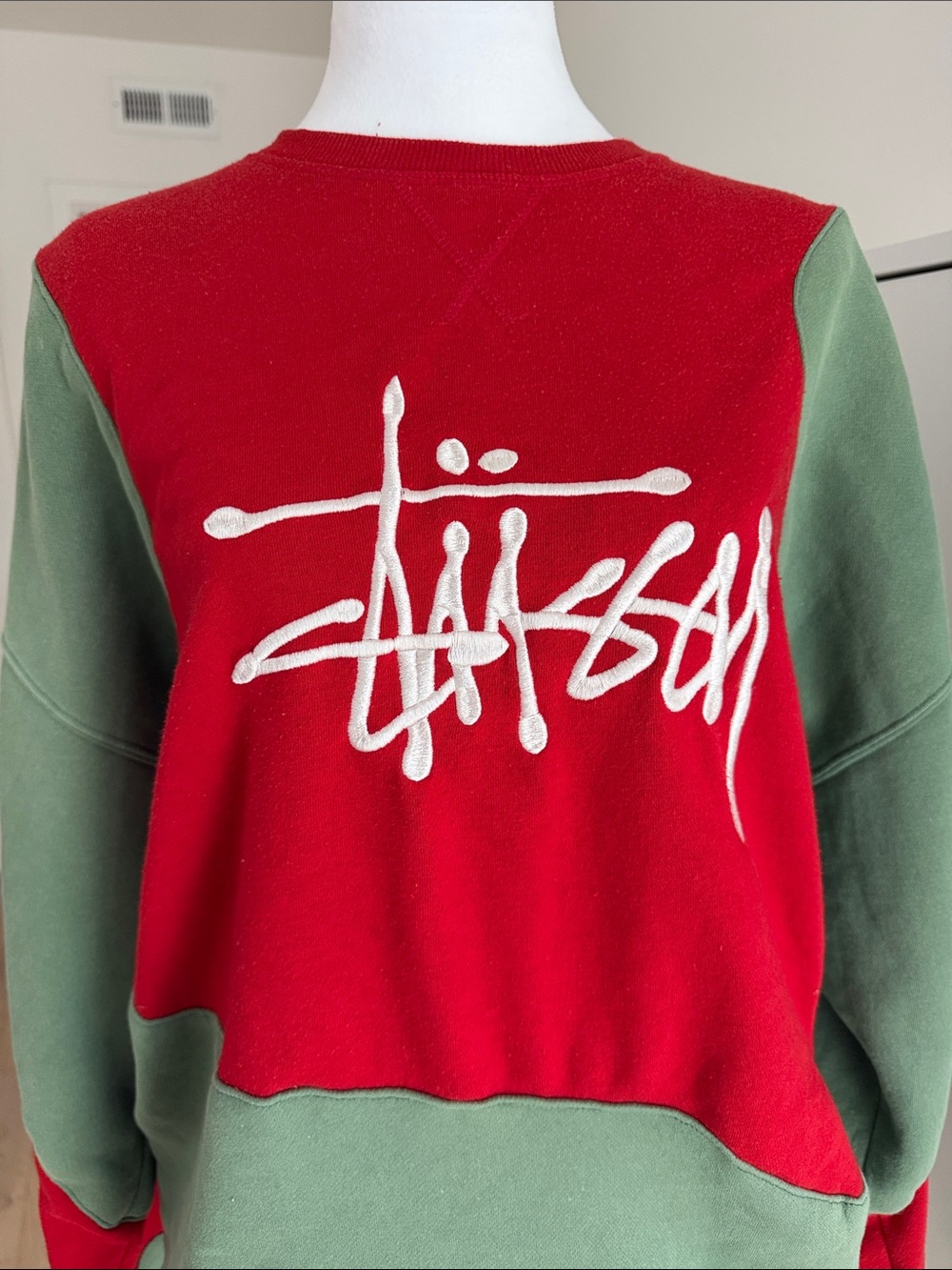 Stussy Red Crewneck Sweatshirt with White Logo Tag - Picture 2 of 4
